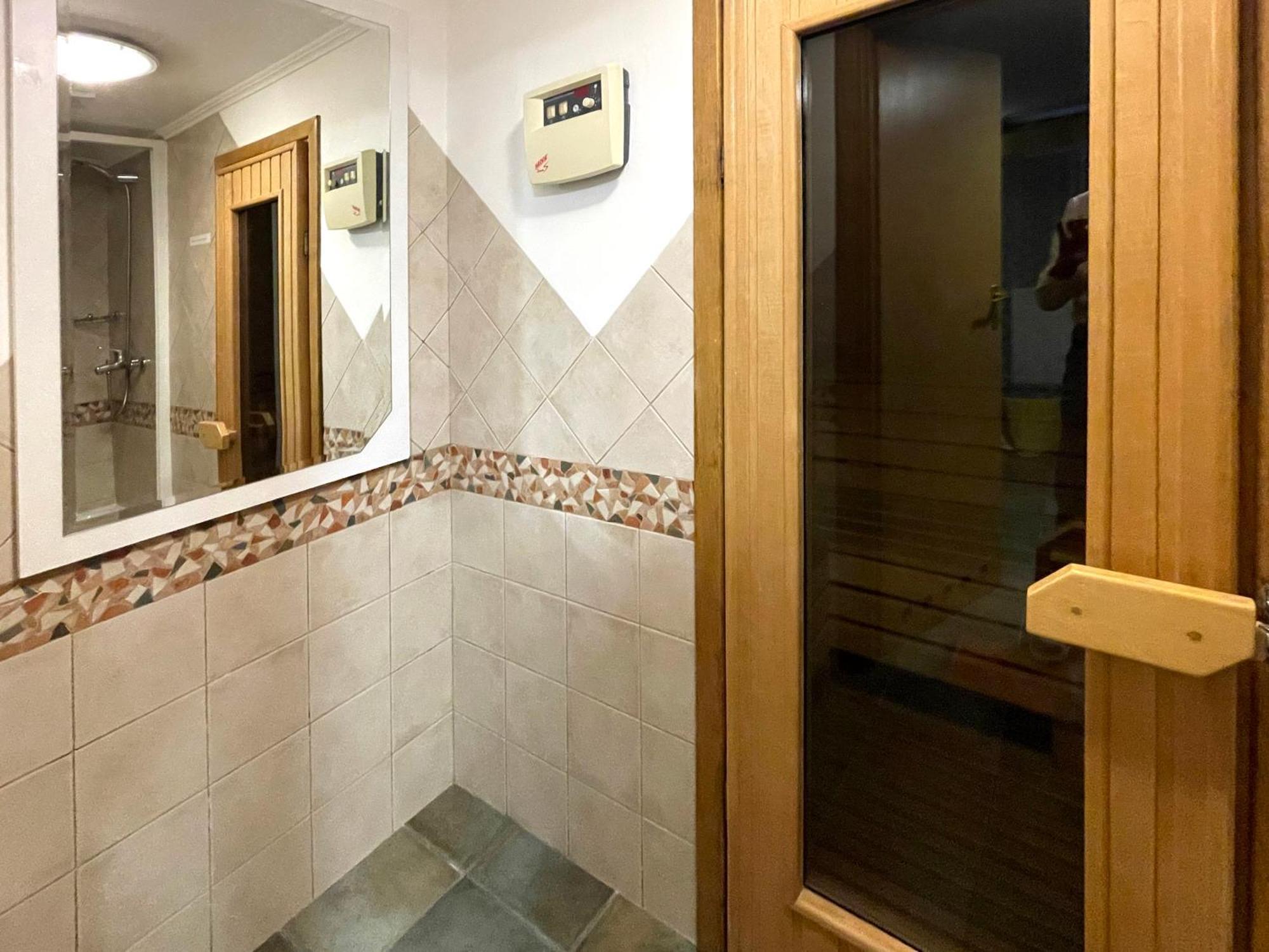 Economy Room In Hotel Eney Lemberg Zimmer foto